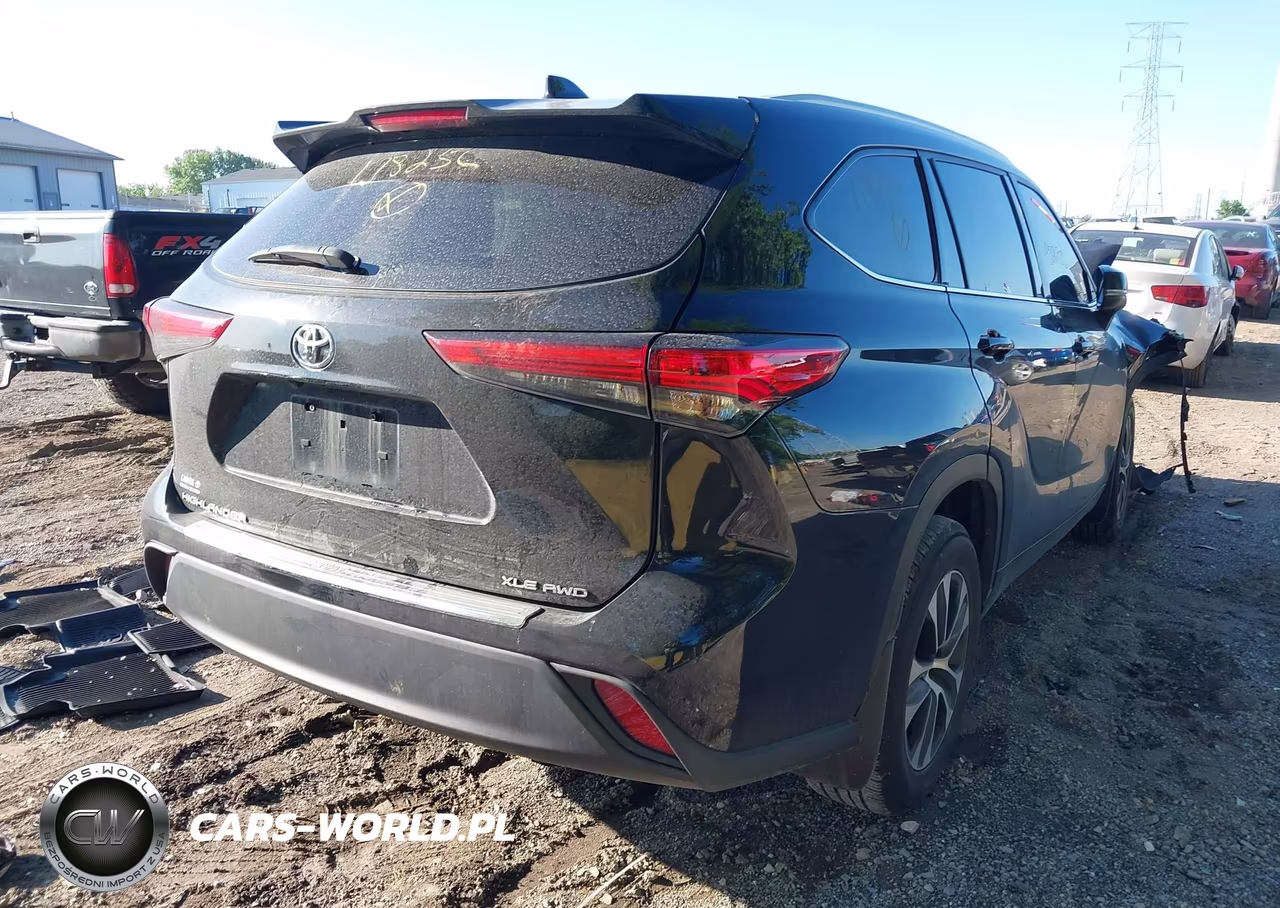 2022 Toyota Highlander Xle VIN:5TDGZRBH1NS178256 - 4