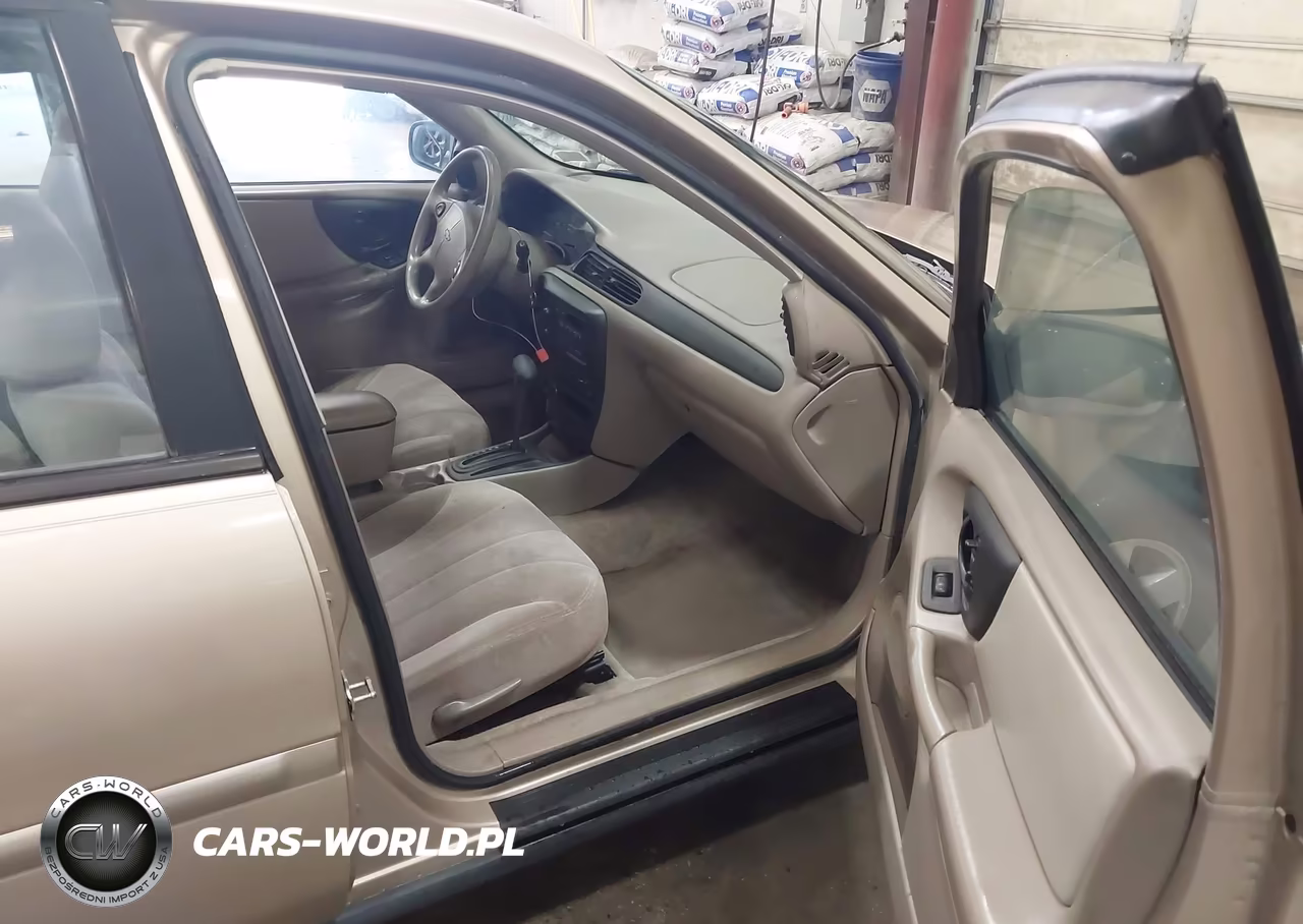 2004 Chevrolet Classic VIN:1G1ND52F74M658270 - 5