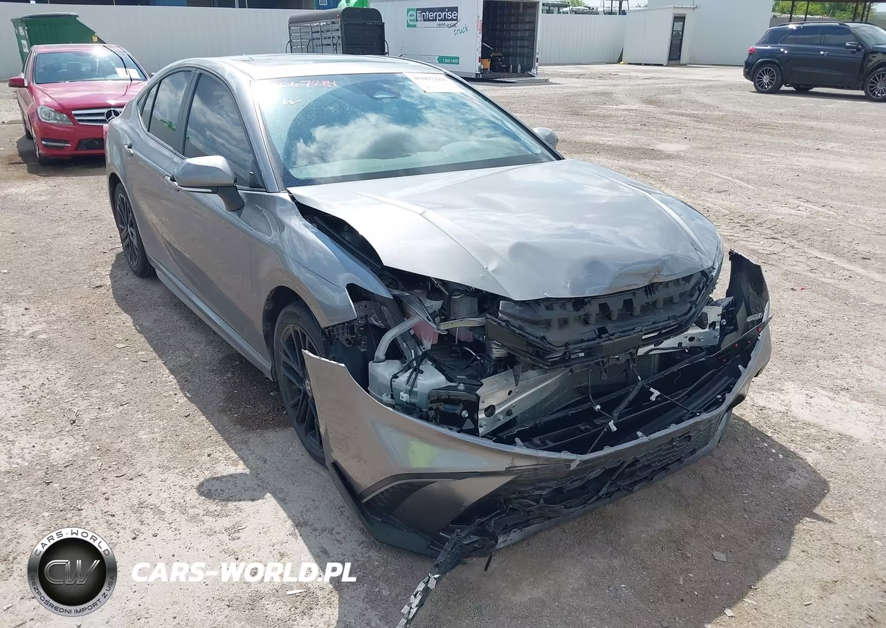 2025 Toyota Camry Se – zdjęcie 1 z 16