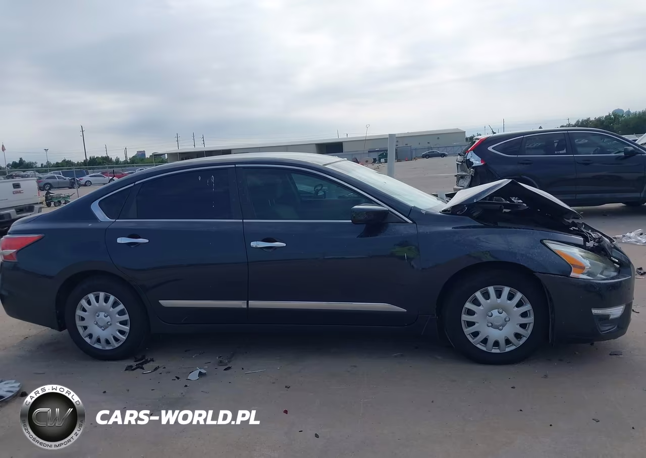 2015 Nissan Altima 2.5 S VIN:1N4AL3AP7FC103776 - 13