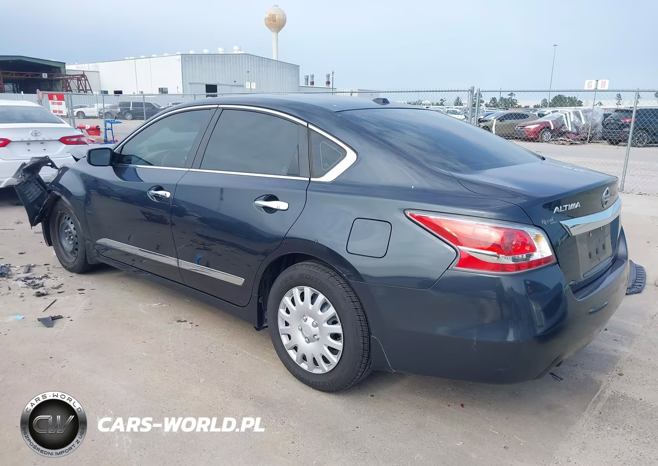 2015 Nissan Altima 2.5 S VIN:1N4AL3AP7FC103776 - 3