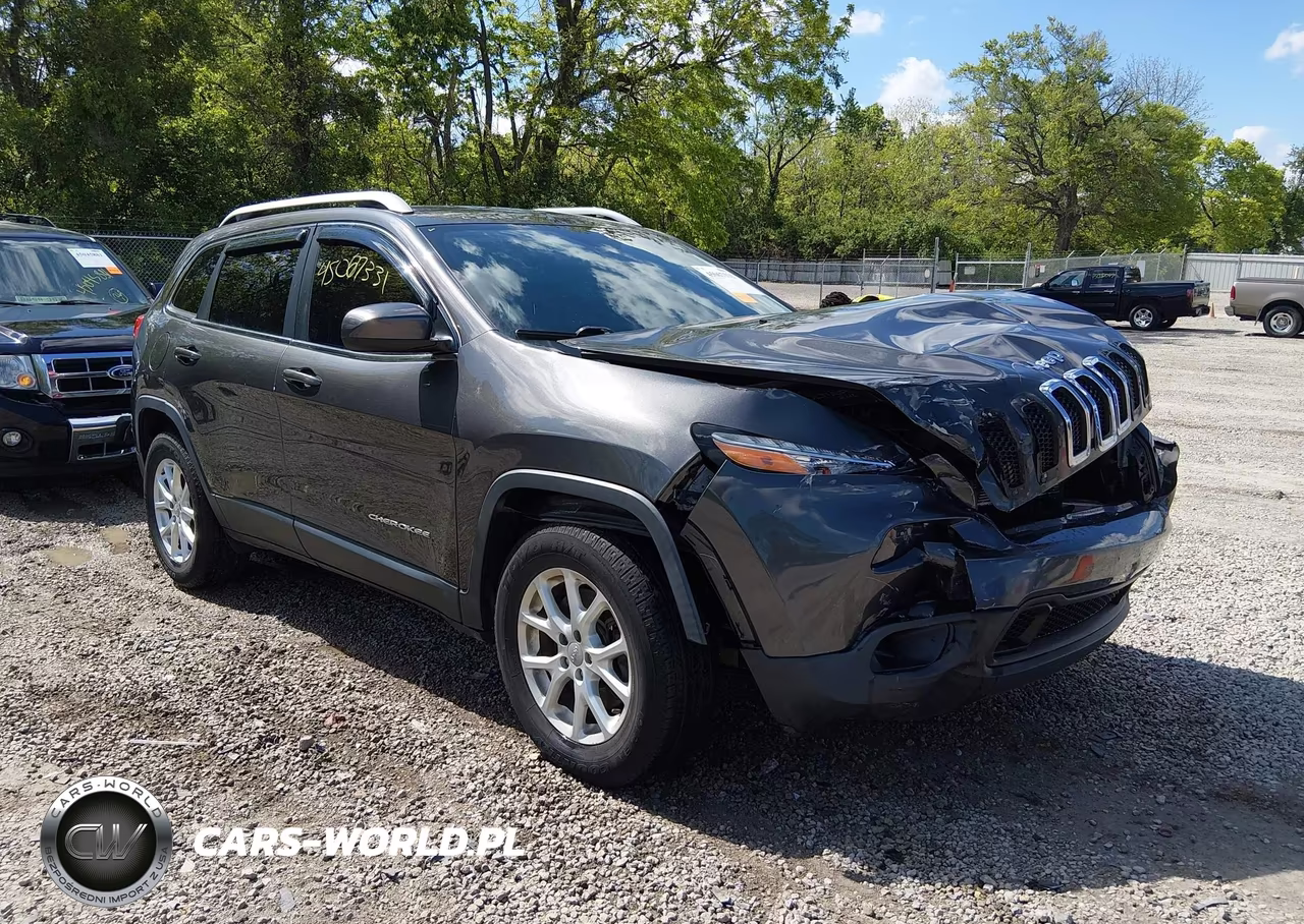 2015 Jeep Cherokee Latitude – zdjęcie 1 z 17