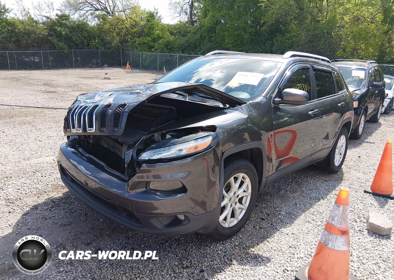 2015 Jeep Cherokee Latitude VIN:1C4PJMCB2FW679548 - 2