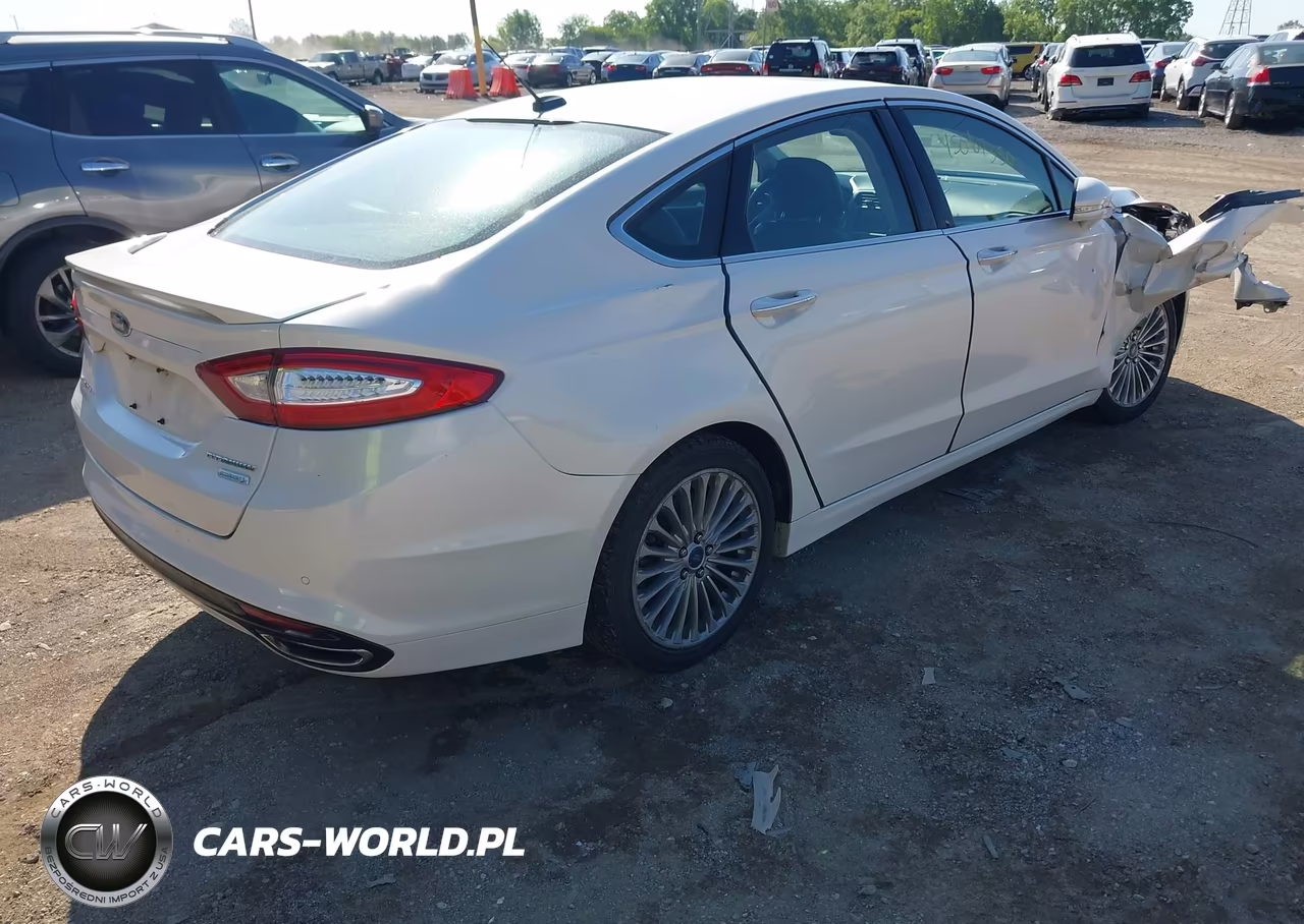 2013 Ford Fusion Titanium VIN:3FA6P0K9XDR330466 - 4