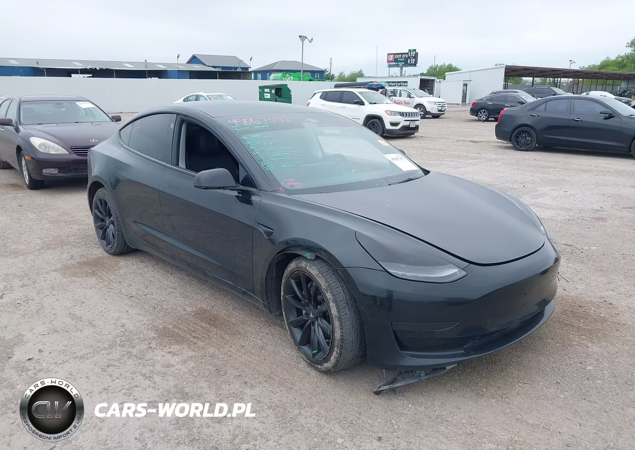 2021 Tesla Model 3 Standard Range Plus Rear-Wheel Drive – zdjęcie 1 z 17