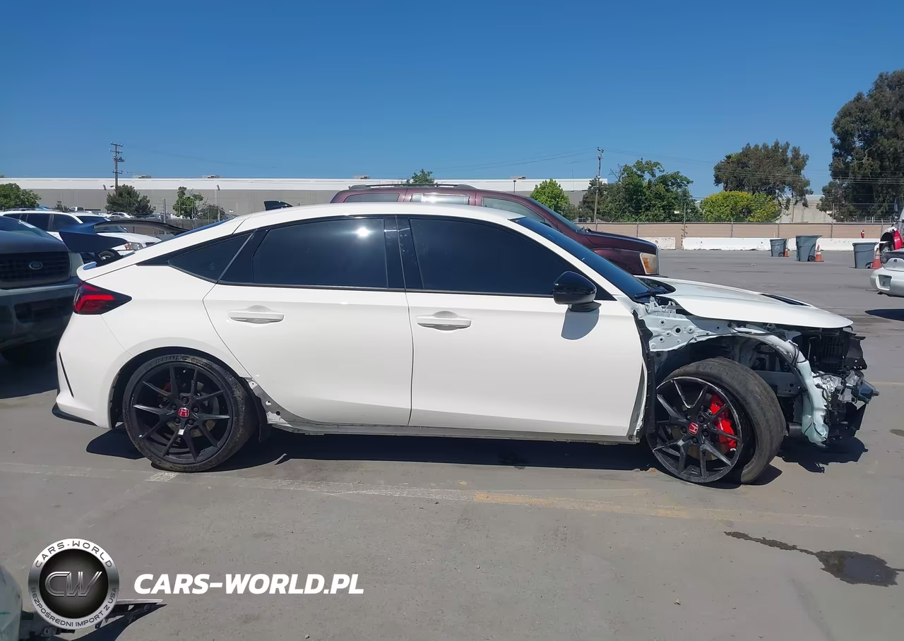 2025 Honda Civic Type R VIN:JHMFL5G49SX005858 - 13