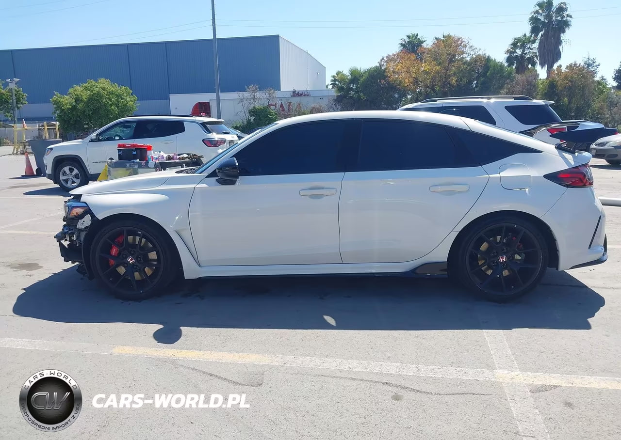 2025 Honda Civic Type R VIN:JHMFL5G49SX005858 - 14