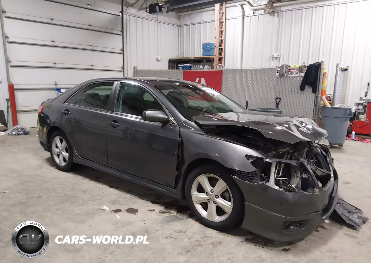2011 Toyota Camry Se – zdjęcie 1 z 17