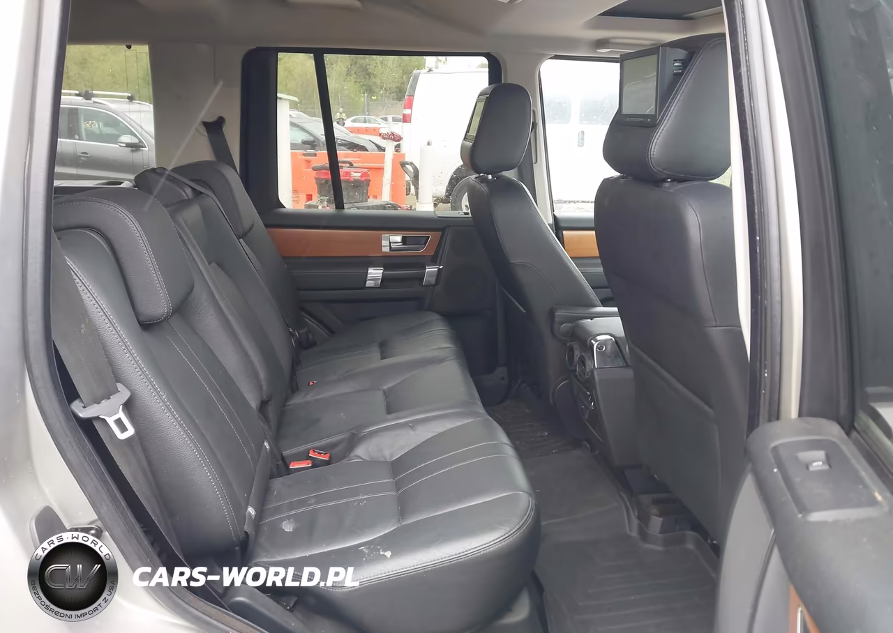 2010 Land Rover Lr4 VIN:SALAF2D43AA527174 - 8