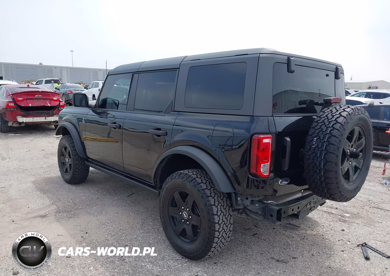 2024 Ford Bronco Black Diamond VIN:1FMDE1BH5RLB23117 - 3