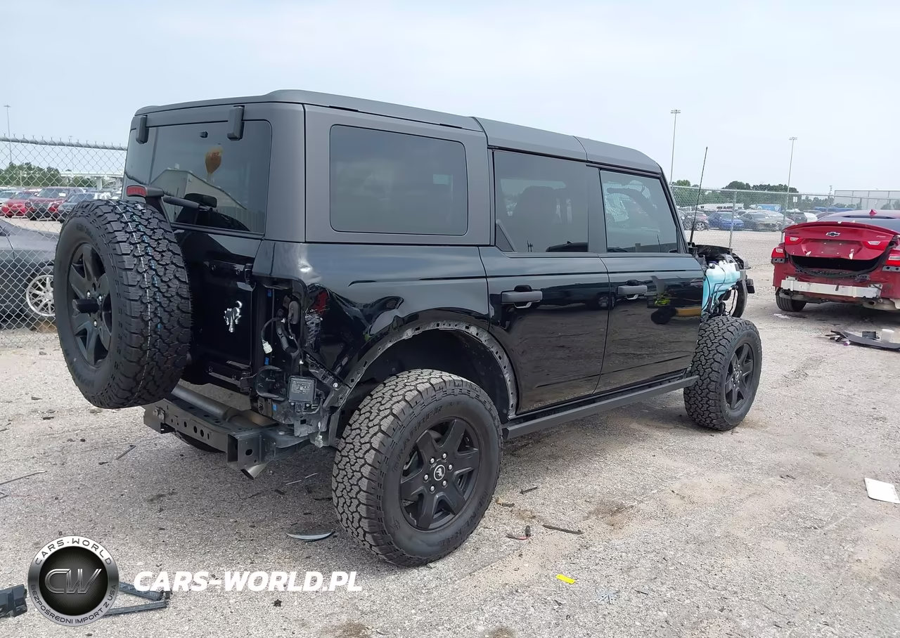 2024 Ford Bronco Black Diamond VIN:1FMDE1BH5RLB23117 - 4