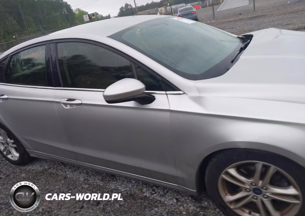 2018 Ford Fusion S VIN:3FA6P0G73JR166951 - 13