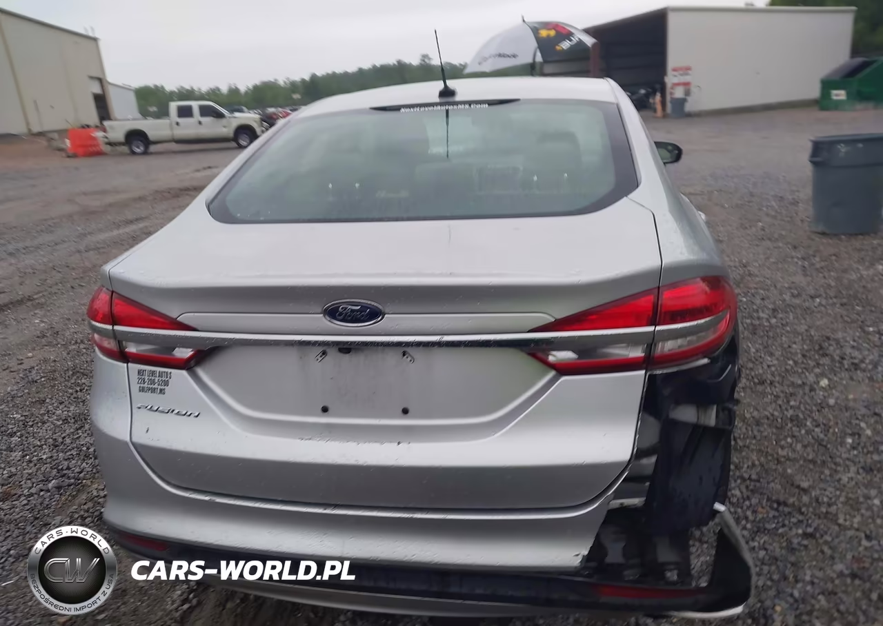 2018 Ford Fusion S VIN:3FA6P0G73JR166951 - 16