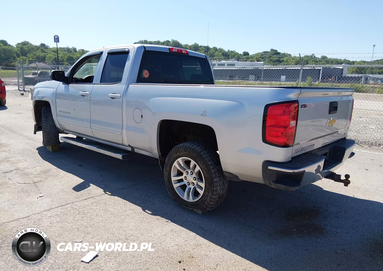 2017 Chevrolet Silverado 1500 1Lt VIN:1GCRCREC1HZ345082 - 3