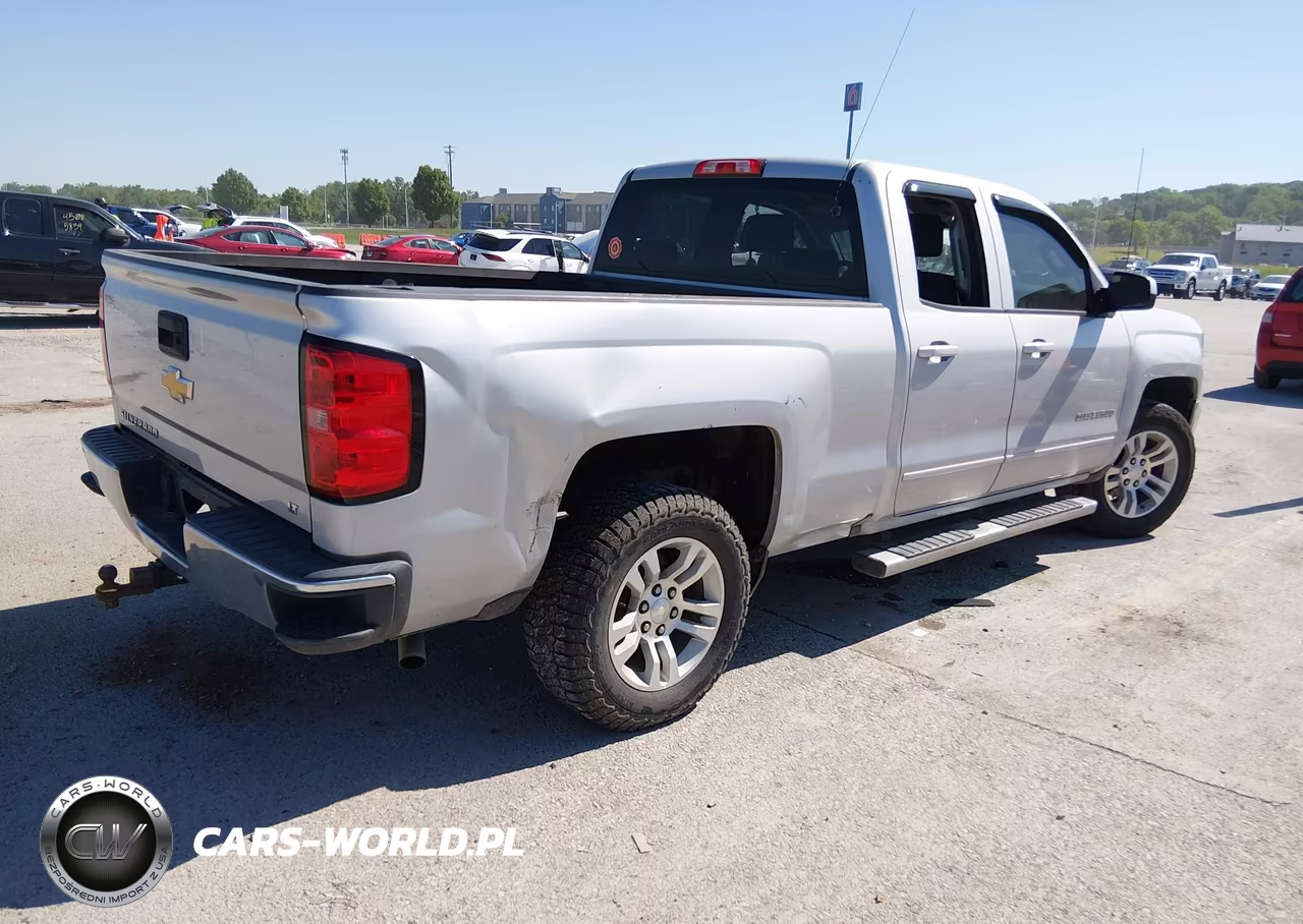 2017 Chevrolet Silverado 1500 1Lt VIN:1GCRCREC1HZ345082 - 4