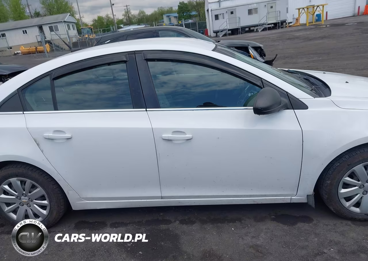 2011 Chevrolet Cruze Ls VIN:1G1PC5SHXB7305269 - 13