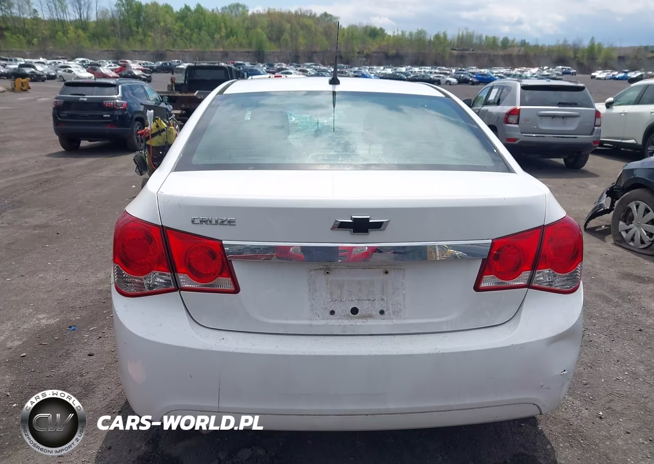2011 Chevrolet Cruze Ls VIN:1G1PC5SHXB7305269 - 16
