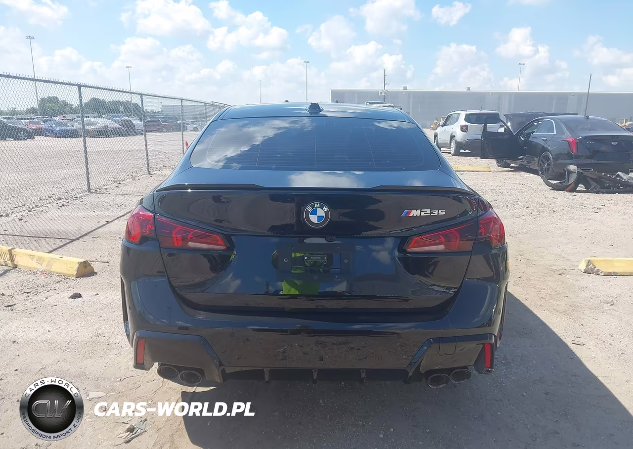 2025 BMW M235 Gran Coupe xDrive VIN:WBA33GG03S7T65055 - 16