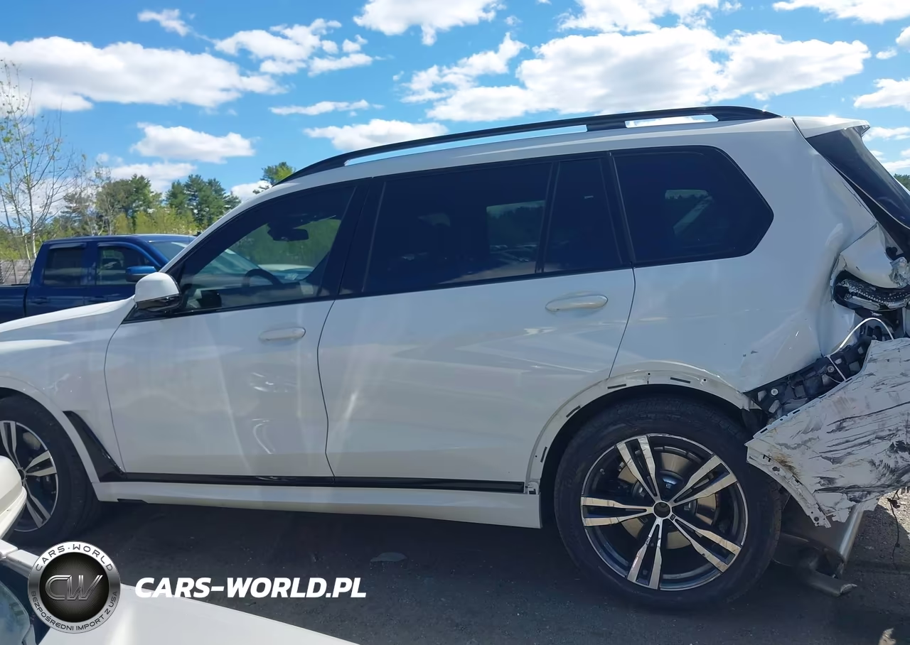 2026 BMW X7 xDrive40I VIN:5UX23EM03T9048873 - 14