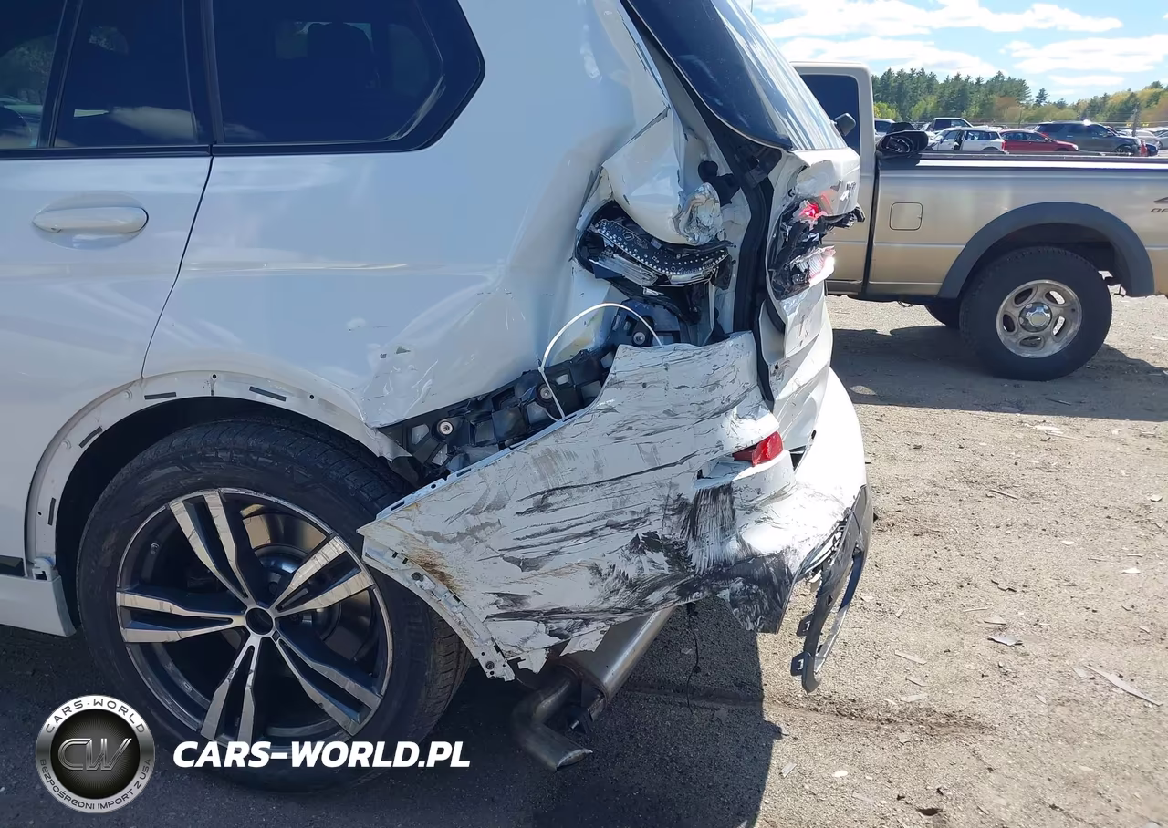 2026 BMW X7 xDrive40I VIN:5UX23EM03T9048873 - 17