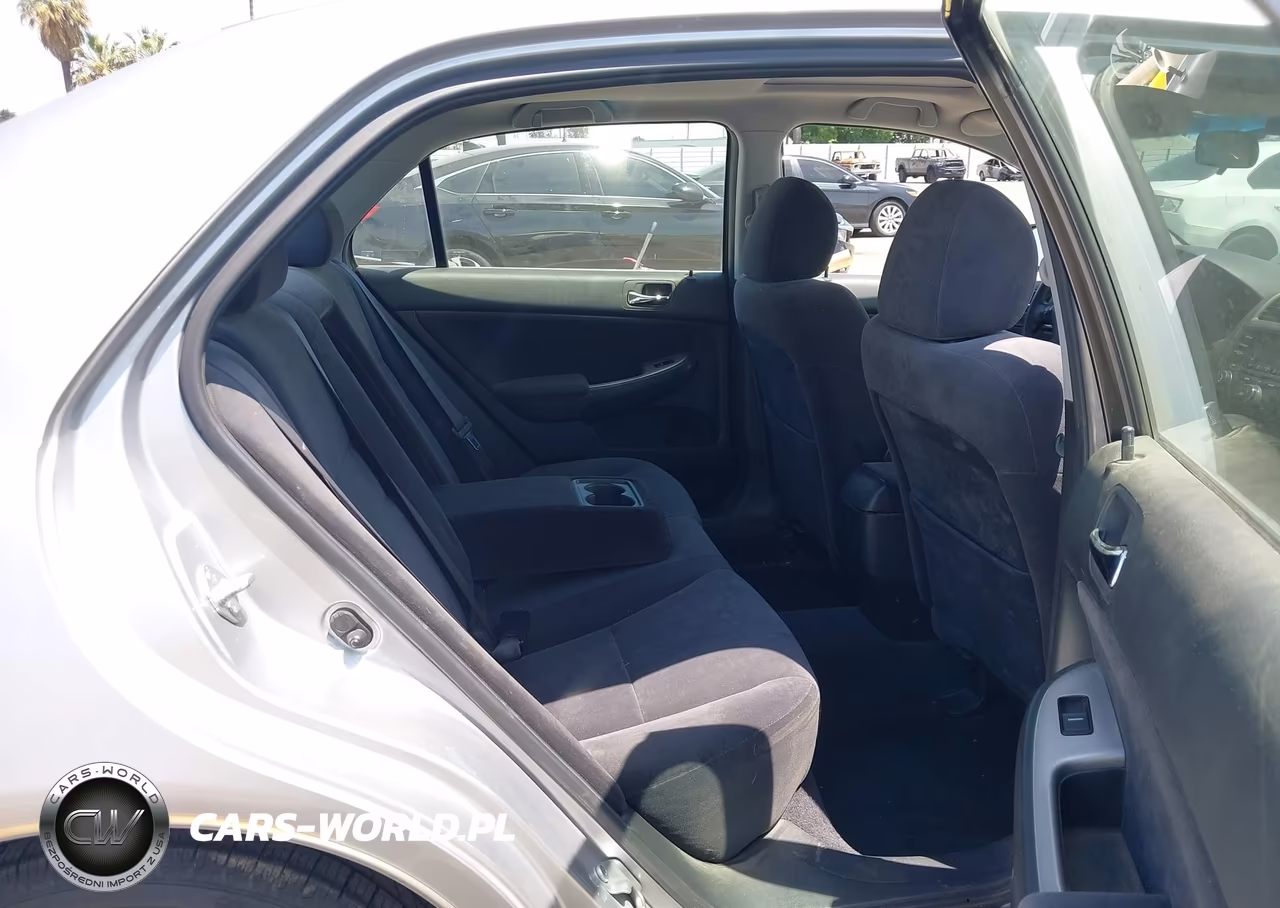 2004 Honda Accord 2.4 Ex VIN:JHMCM56684C037925 - 8