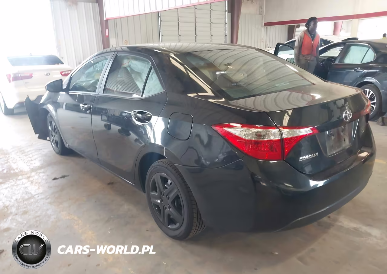 2015 Toyota Corolla Le VIN:2T1BURHEXFC426018 - 3