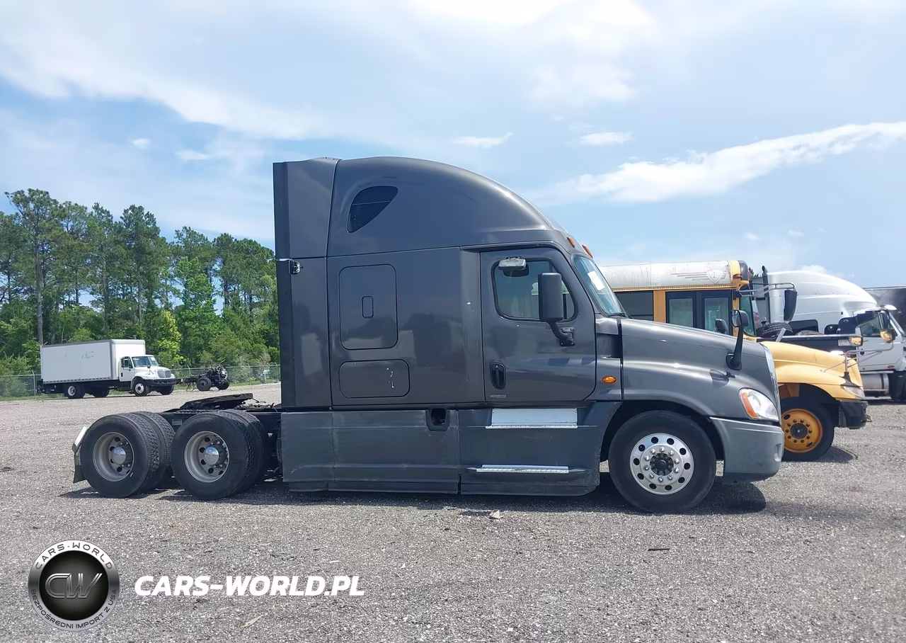 2018 Freightliner Cascadia 125 VIN:1FUJGLDR8JLJK3676 - 14