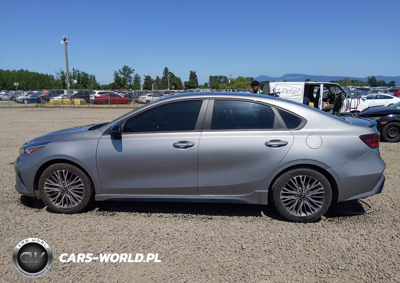 2024 Kia Forte Gt-Line VIN:3KPF54AD4RE754785 - 14