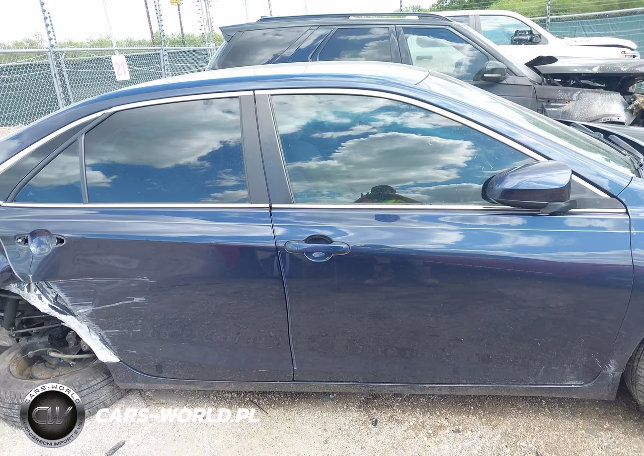 2017 Toyota Camry Le VIN:4T1BF1FK5HU767090 - 14