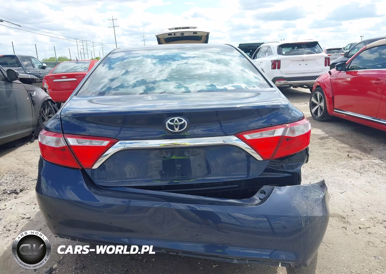 2017 Toyota Camry Le VIN:4T1BF1FK5HU767090 - 17