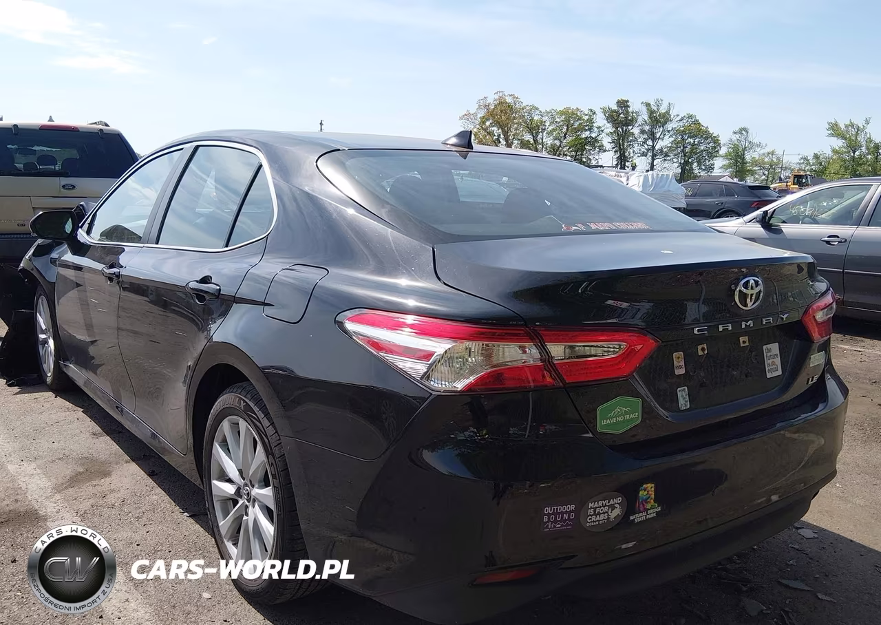 2019 Toyota Camry Le VIN:4T1B11HK6KU200230 - 3