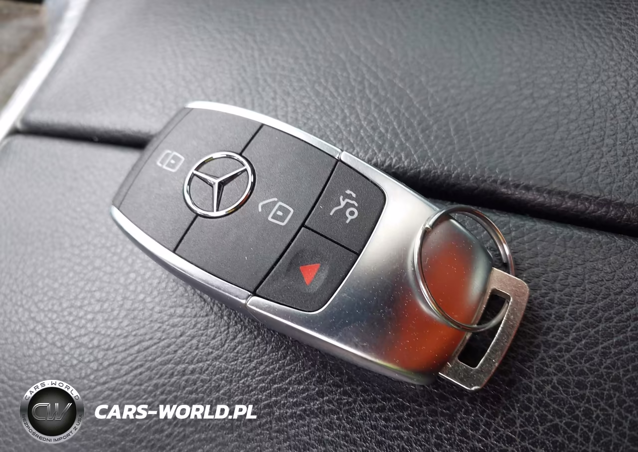 2019 Mercedes-Benz C 300 4Matic VIN:55SWF8EB4KU290828 - 11