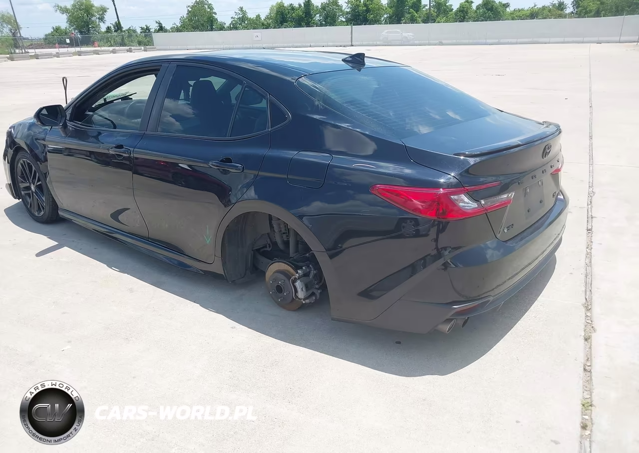 2025 Toyota Camry Se VIN:4T1DAACK5SU060039 - 3
