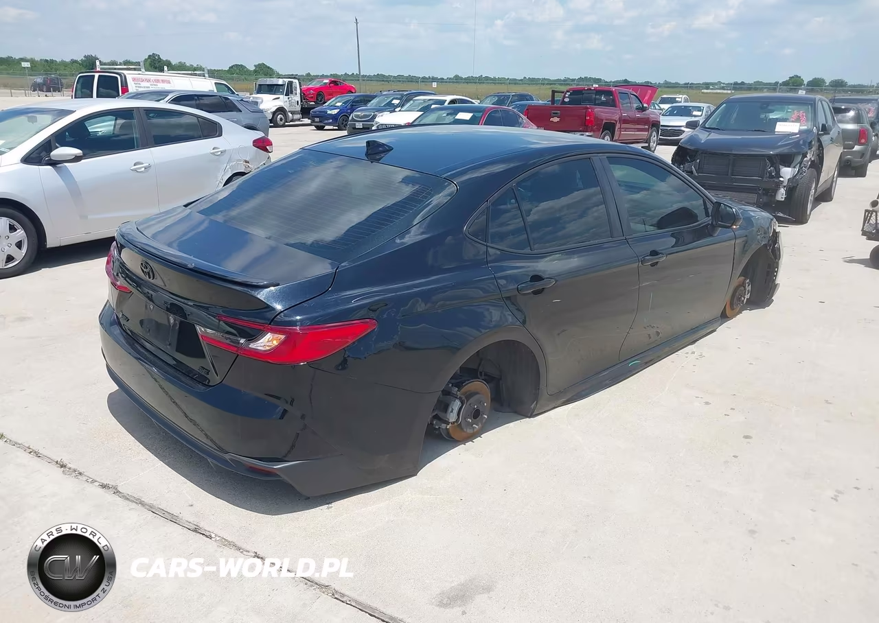 2025 Toyota Camry Se VIN:4T1DAACK5SU060039 - 4