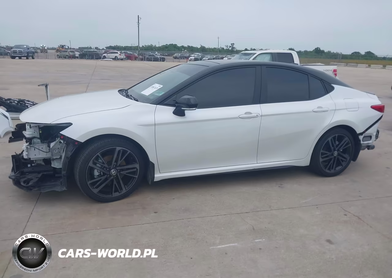 2026 Toyota Camry Xse VIN:4T1DAACK9TU225267 - 14