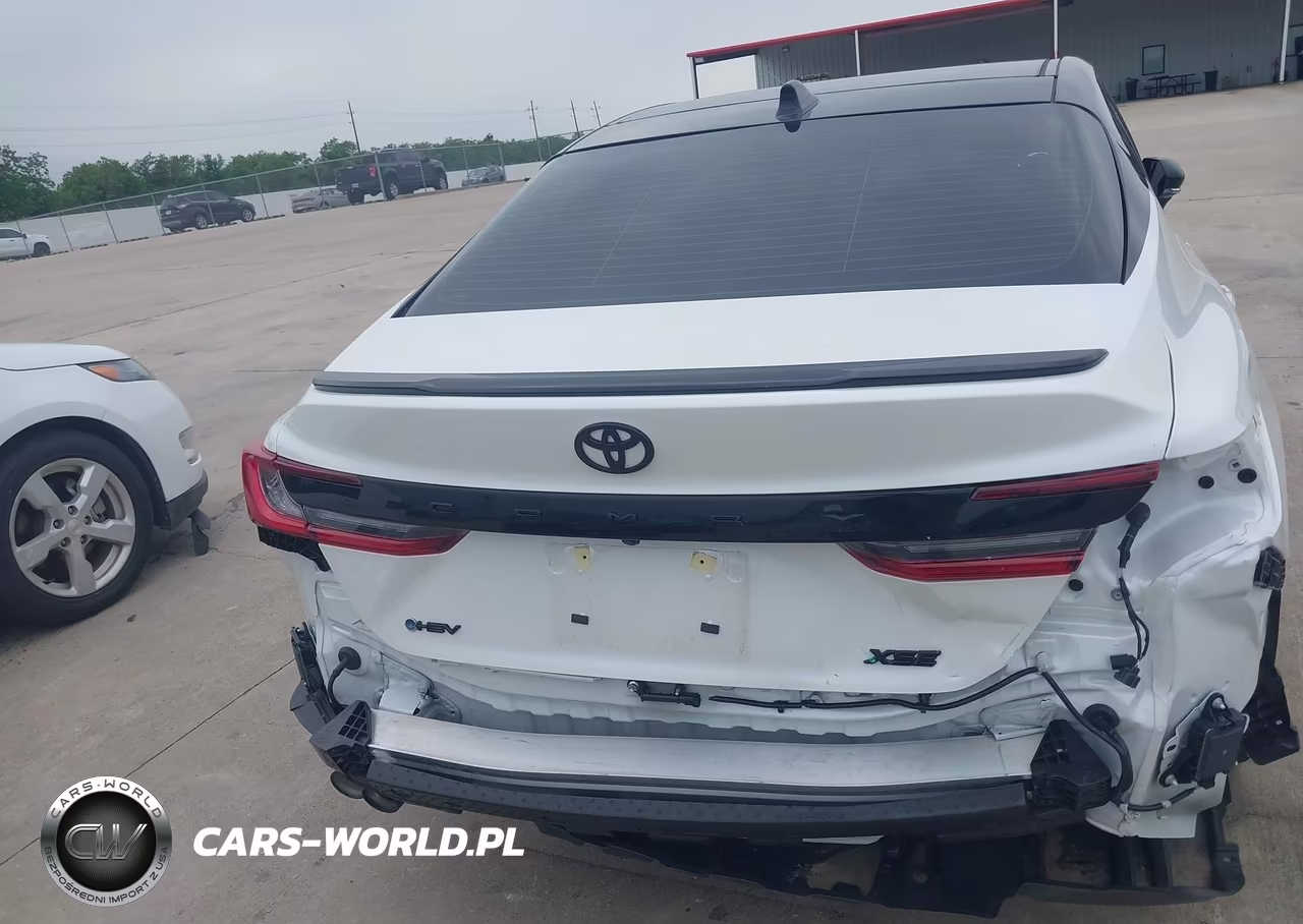 2026 Toyota Camry Xse VIN:4T1DAACK9TU225267 - 16