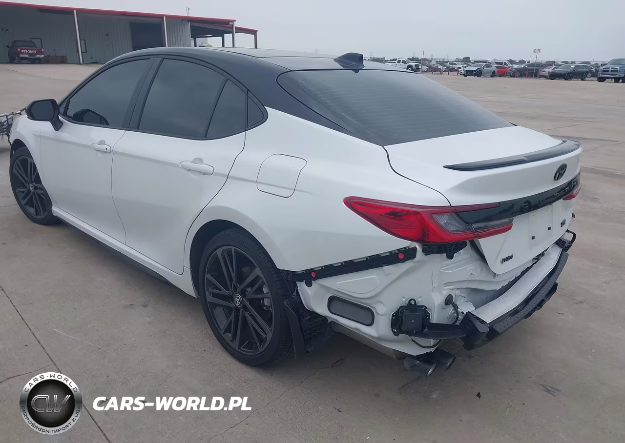 2026 Toyota Camry Xse VIN:4T1DAACK9TU225267 - 3
