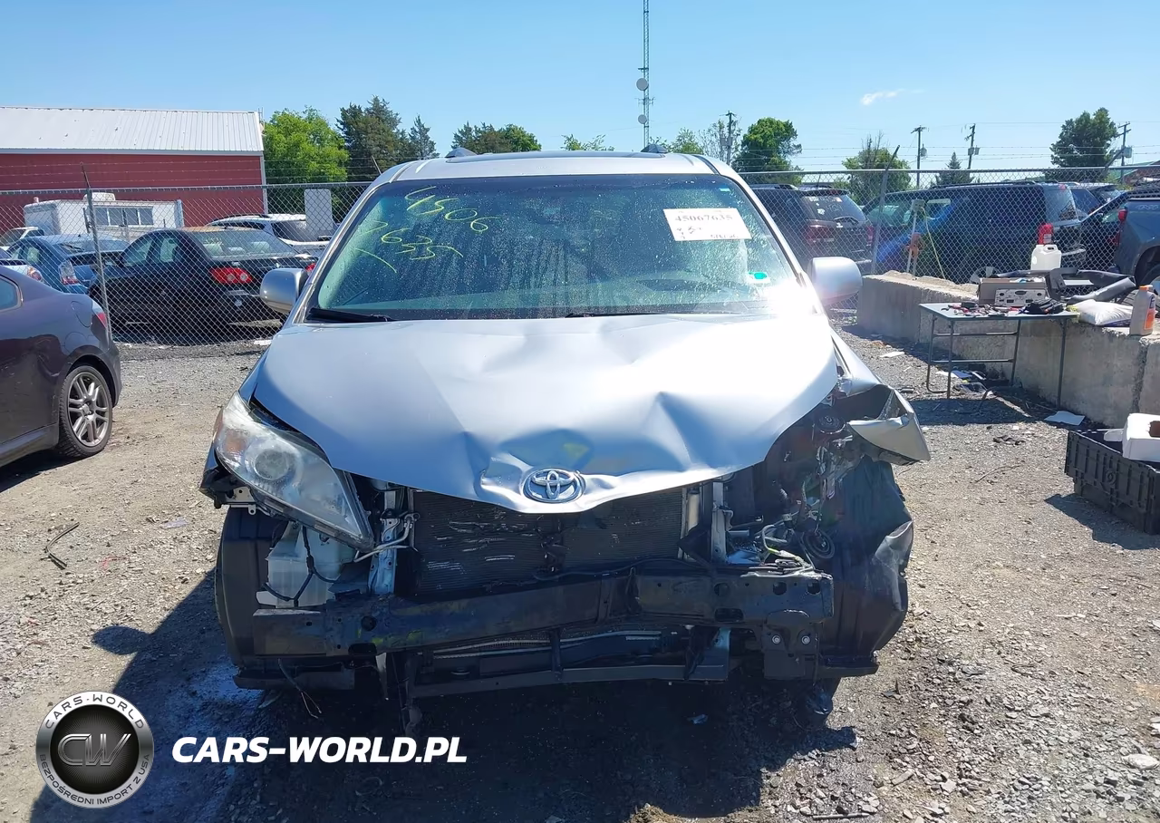 2017 Toyota Sienna Xle 8 Passenger VIN:5TDYZ3DC5HS809839 - 12
