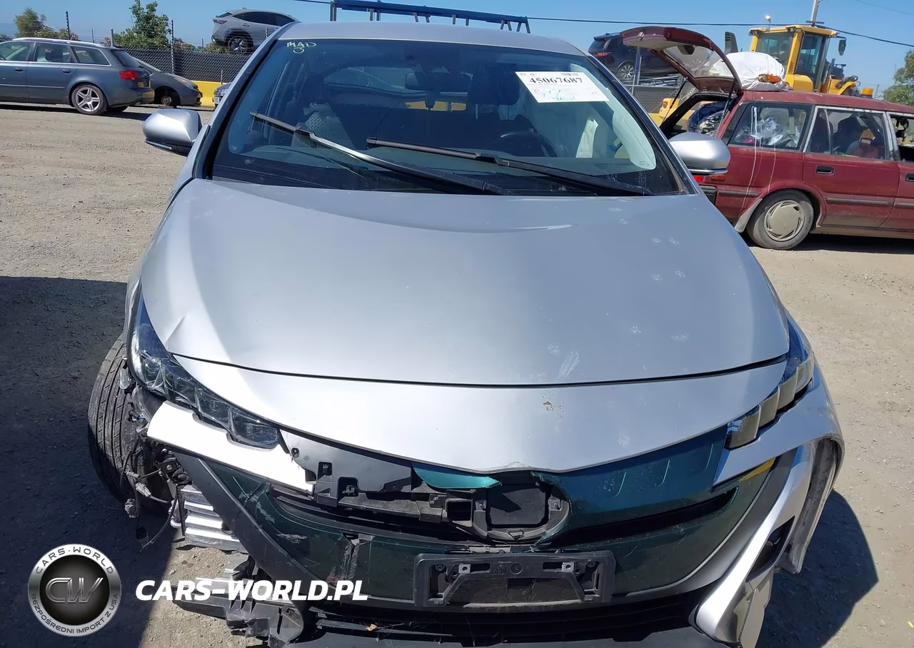 2019 Toyota Prius Prime Plus VIN:JTDKARFP4K3115216 - 13