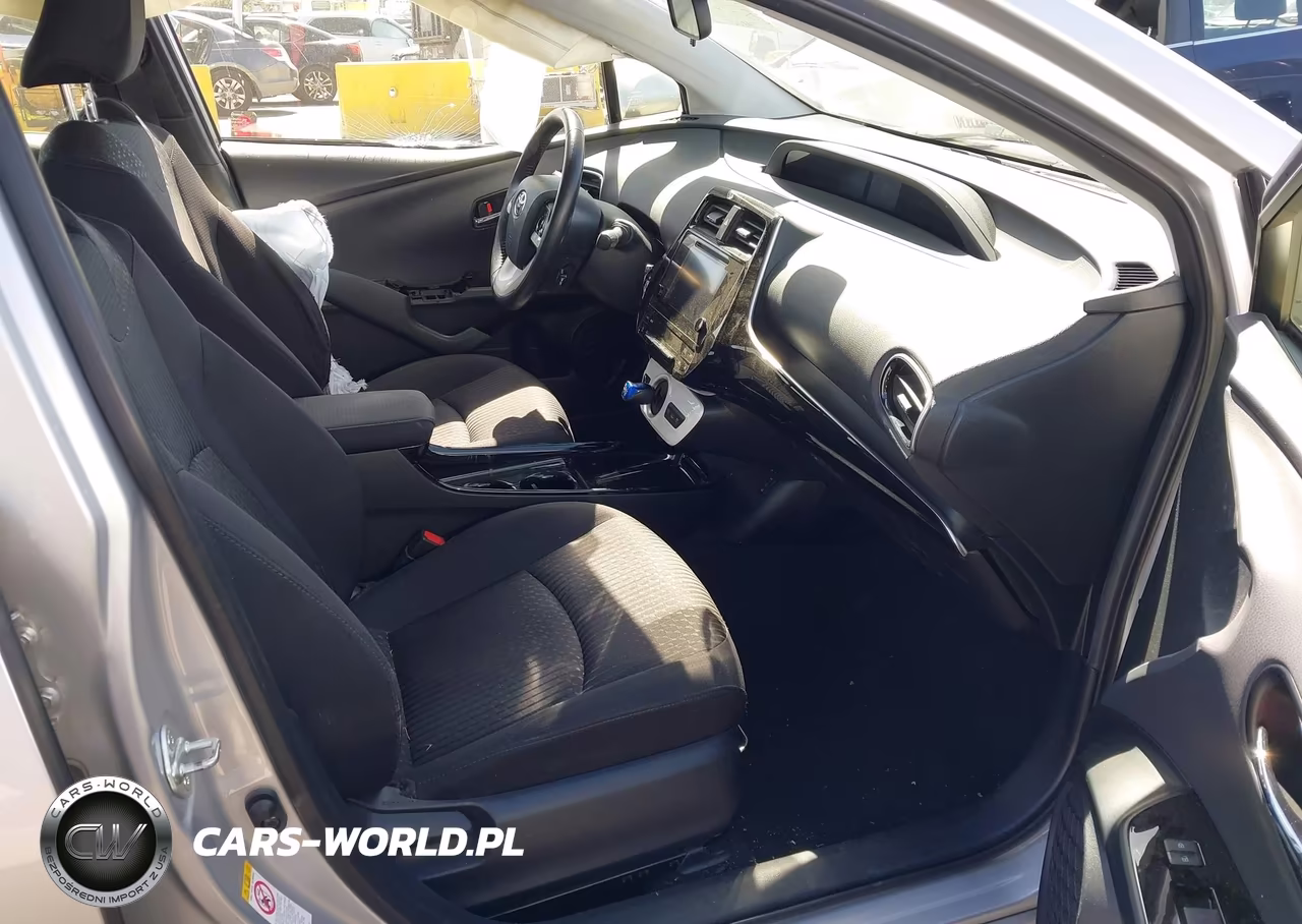 2019 Toyota Prius Prime Plus VIN:JTDKARFP4K3115216 - 5