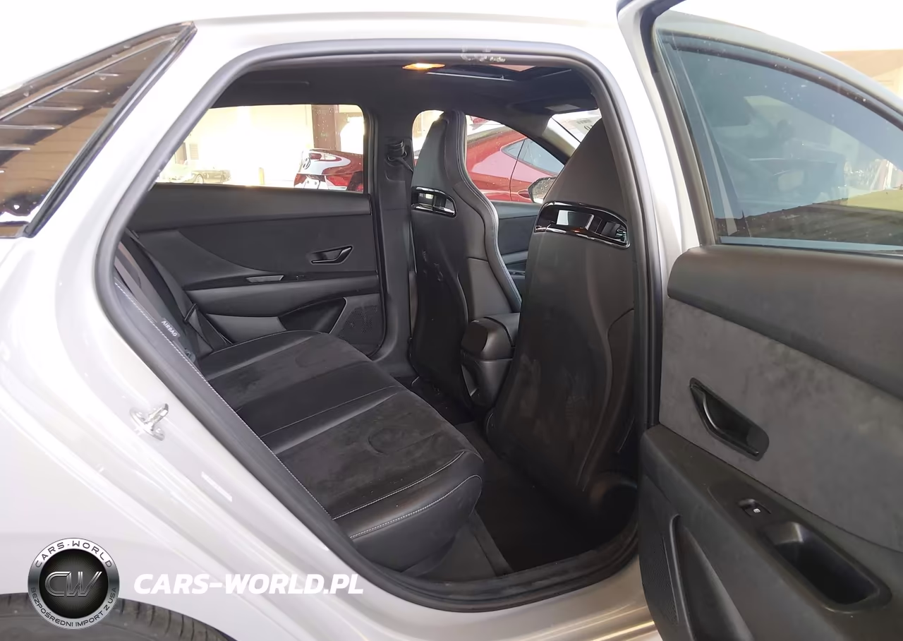 2025 Hyundai Elantra N VIN:KMHLW4DK0SU030556 - 8