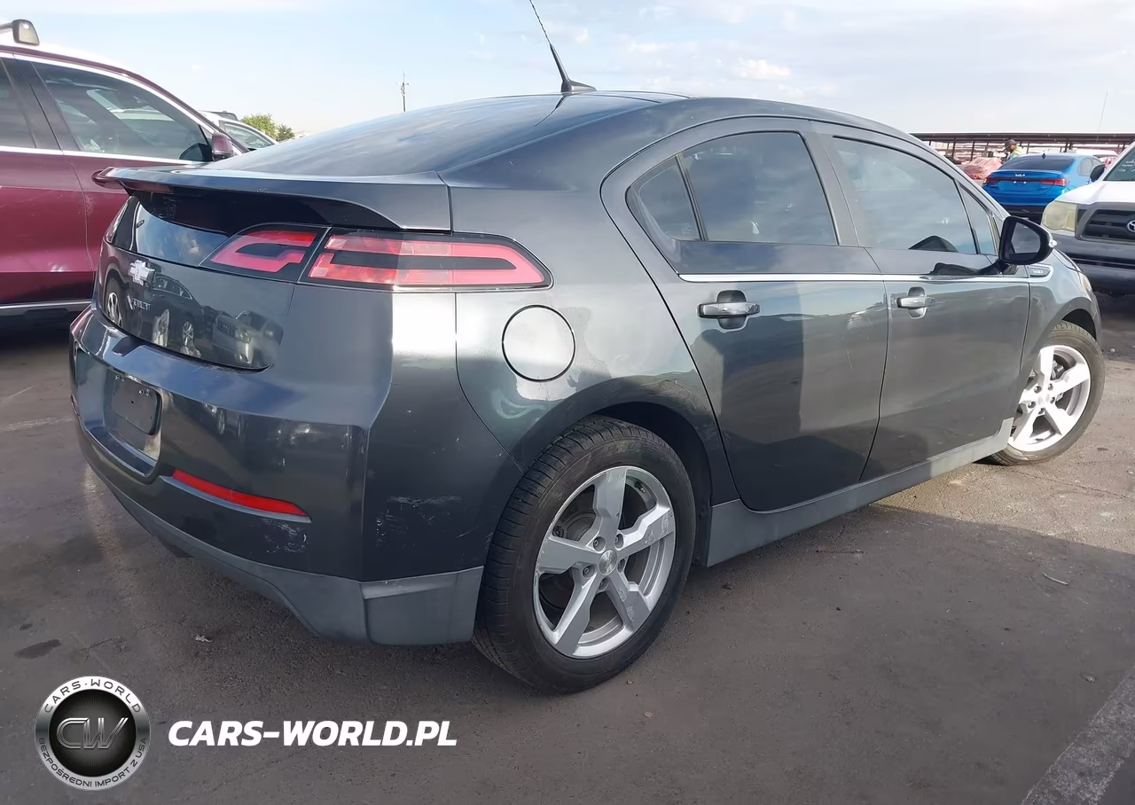 2013 Chevrolet Volt VIN:1G1RE6E40DU128737 - 4