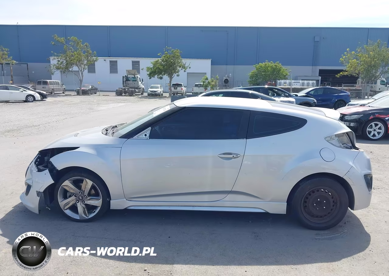 2015 Hyundai Veloster Turbo VIN:KMHTC6AE8FU225880 - 13