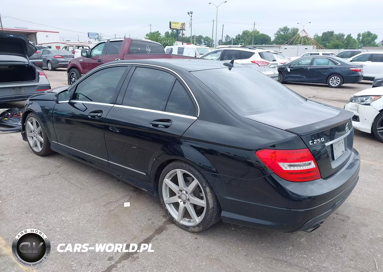 2014 Mercedes-Benz C 250 Sport VIN:WDDGF4HB7EG240807 - 3