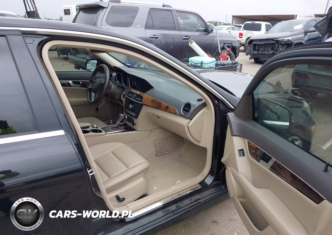 2014 Mercedes-Benz C 250 Sport VIN:WDDGF4HB7EG240807 - 5
