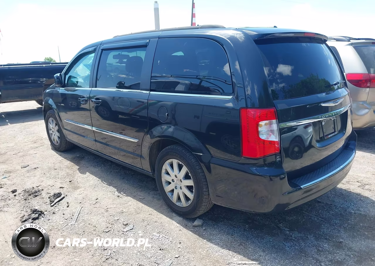 2015 Chrysler Town & Country Touring VIN:2C4RC1BG4FR664914 - 3
