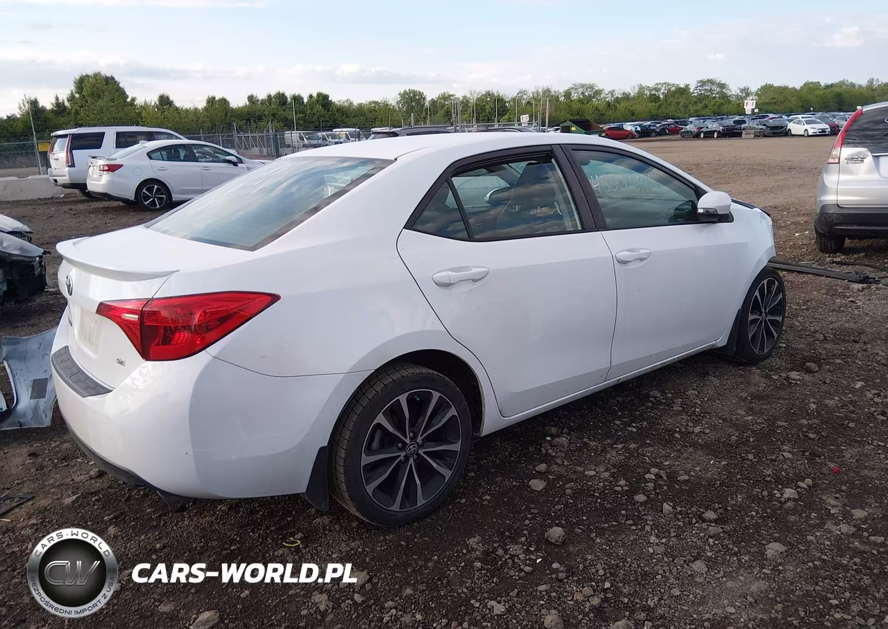 2017 Toyota Corolla Se VIN:5YFBURHEXHP620048 - 4