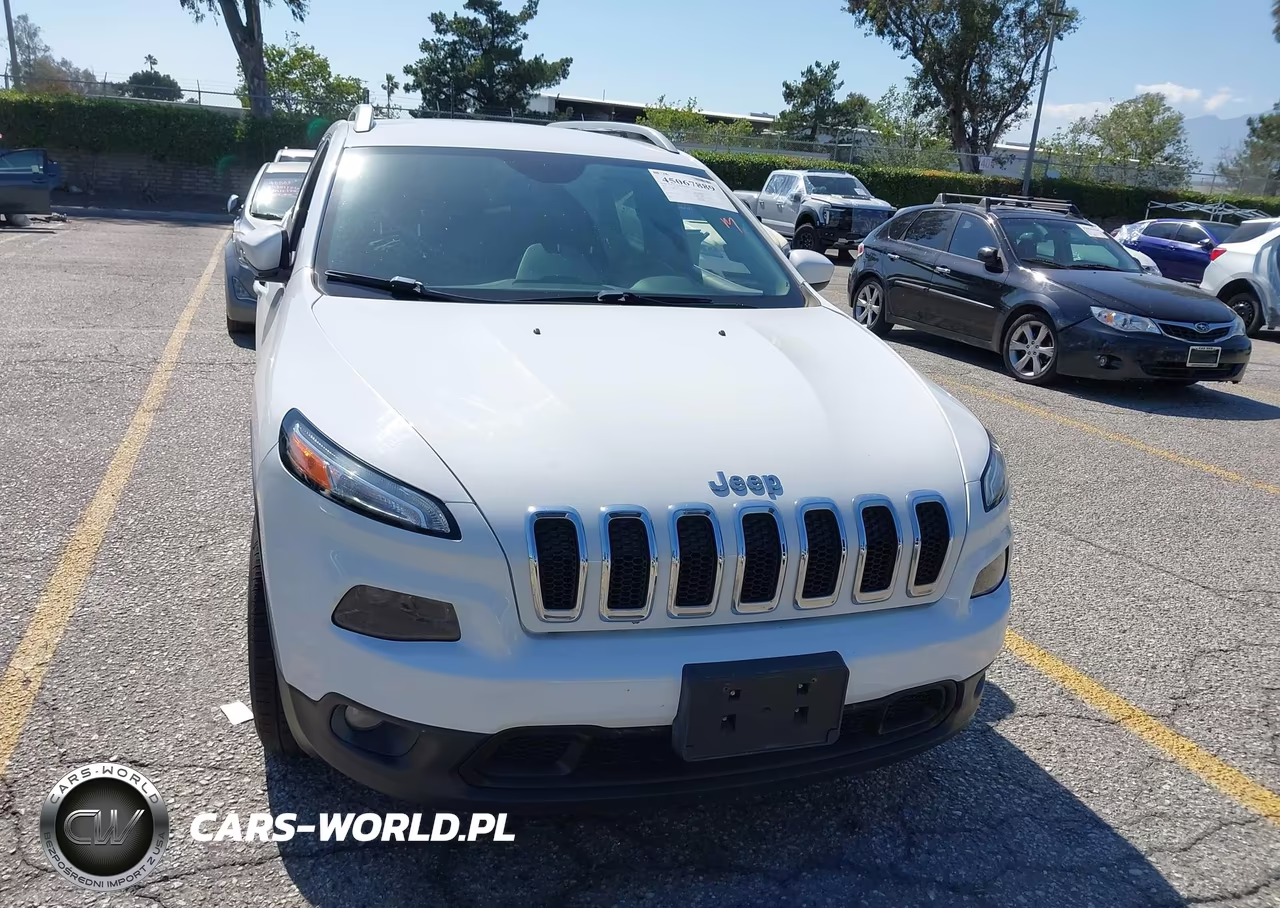 2018 Jeep Cherokee Latitude Fwd VIN:1C4PJLCB2JD524321 - 12