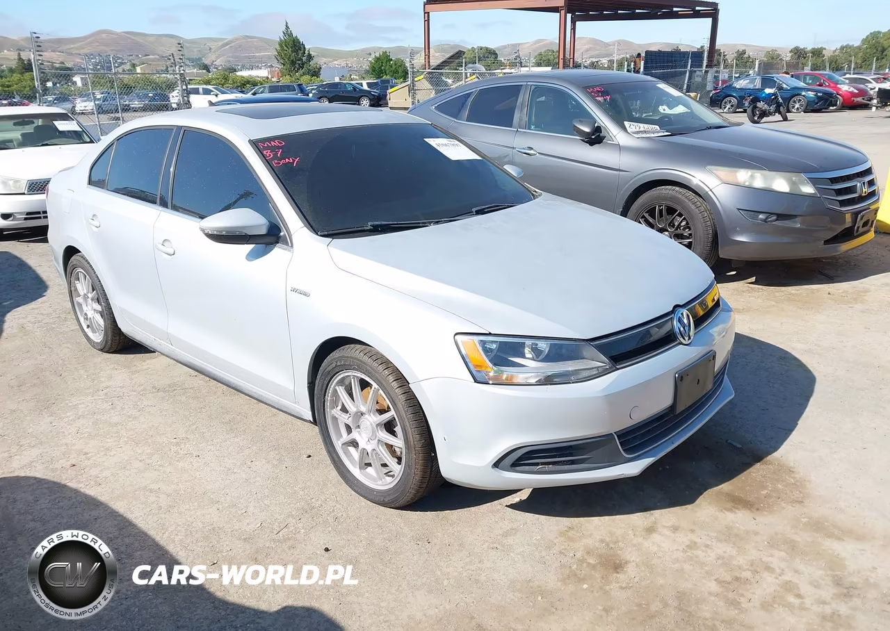 2013 Volkswagen Jetta Hybrid Sel