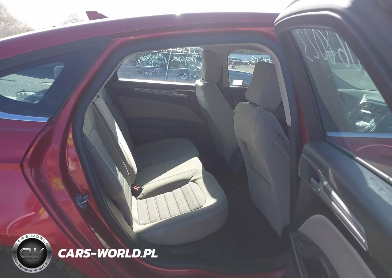 2020 Ford Fusion S VIN:3FA6P0G75LR162824 - 8